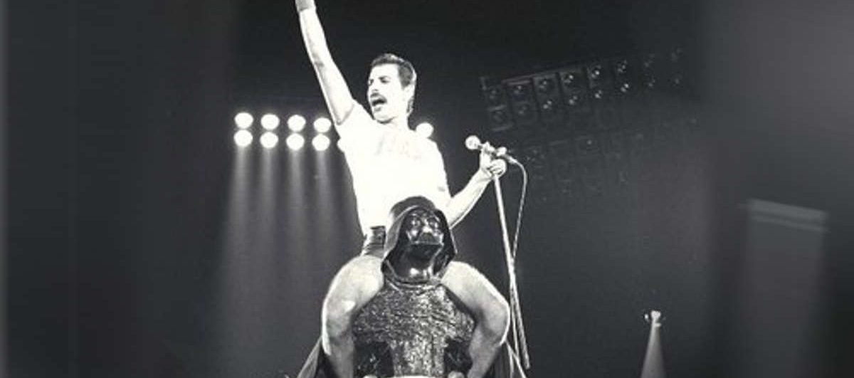 Freddie Mercury junto de Darth Vader não poderia ser menos ÉPICO
