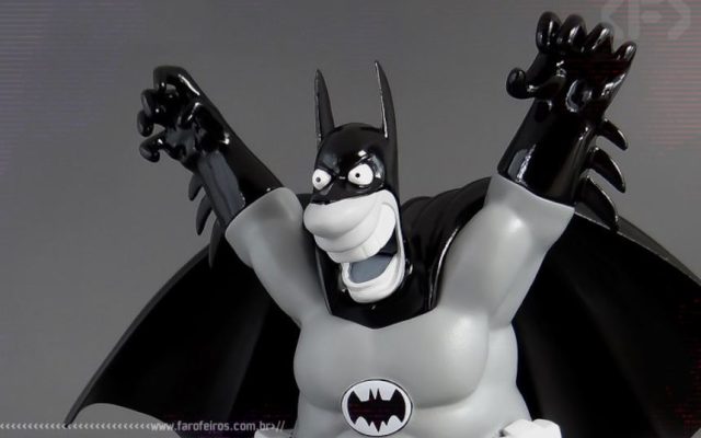 Batman Black & White Statue By Sergio Aragones - Blog Farofeiros