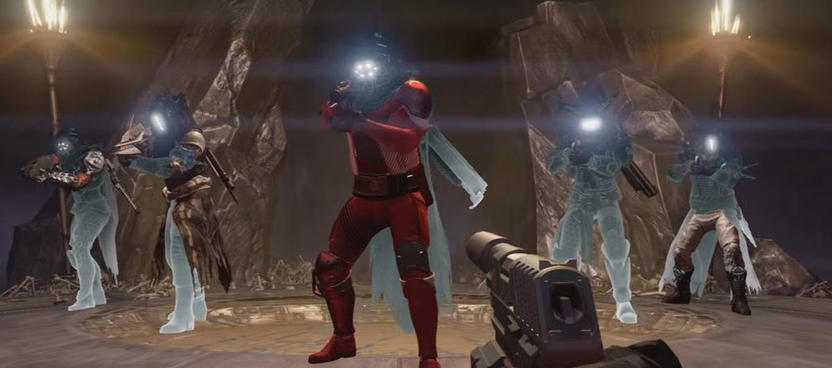 Destiny: Vi uma coisa estranha na lua hoje