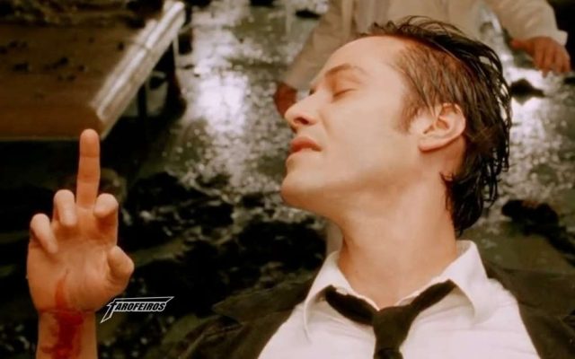 Exorcismo - John Constantine