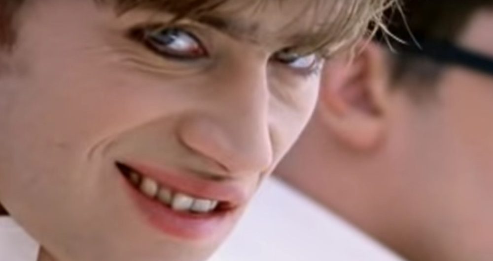 Blur - The Universal - Pode Acontecer - 00