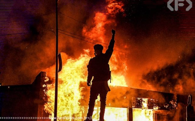 Protesto - Blog Farofeiros