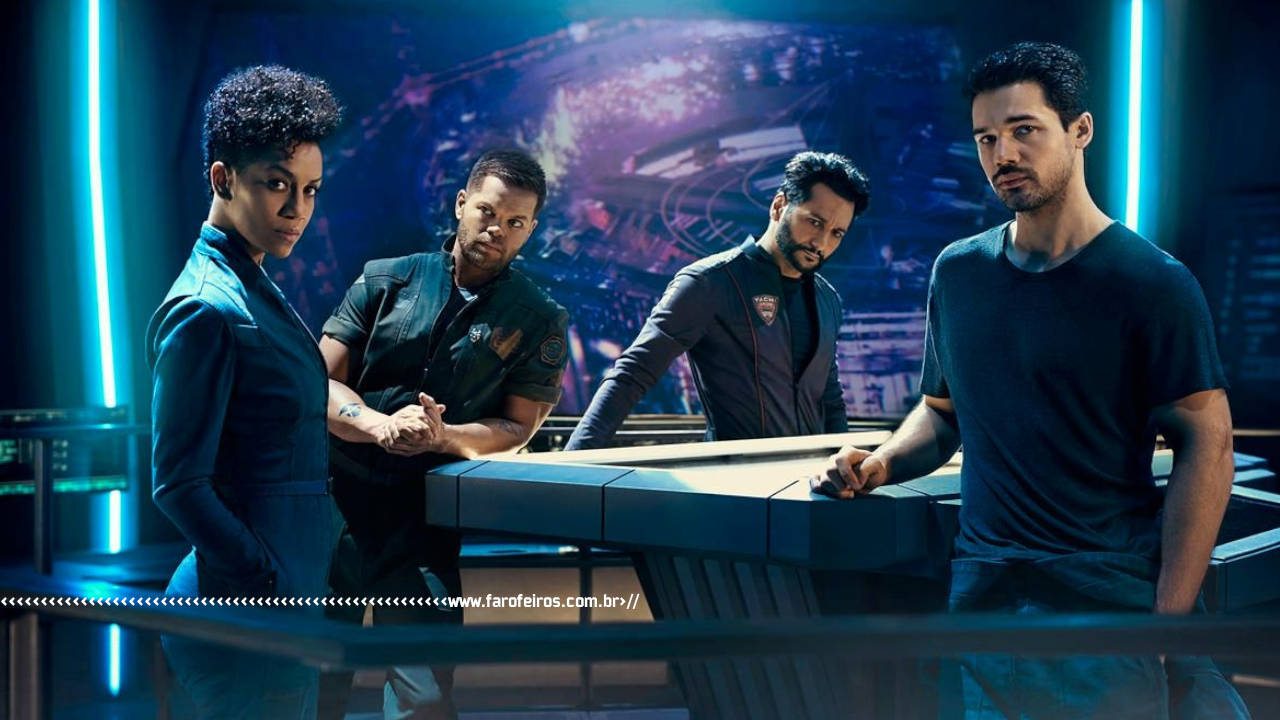 The Expanse - Naomi Nagata - Amos Burton - Alex Kamal e Jim Holden no deck da nave espacial Rocinante - blog FAROFEIROS