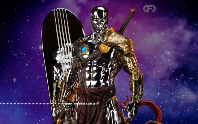 Estátua do Surfista Prateado gladiador - blog FAROFEIROS