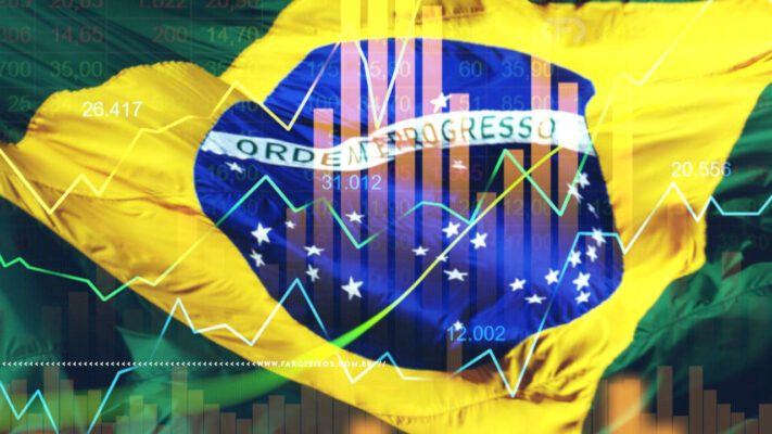 Montagem mostrando a bandeira do Brasil esvoaçante ao fundo com números e gráficos genéricos simulando dados financeiros. Na parte inferior, a marca d'água do site www.farofeiros.com.br