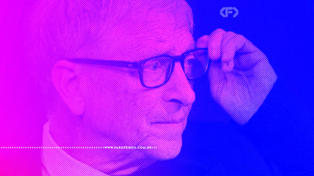 Foto de Bill Gates de perfil segurando o óculos em seu rosto com um filtro azul e rosa