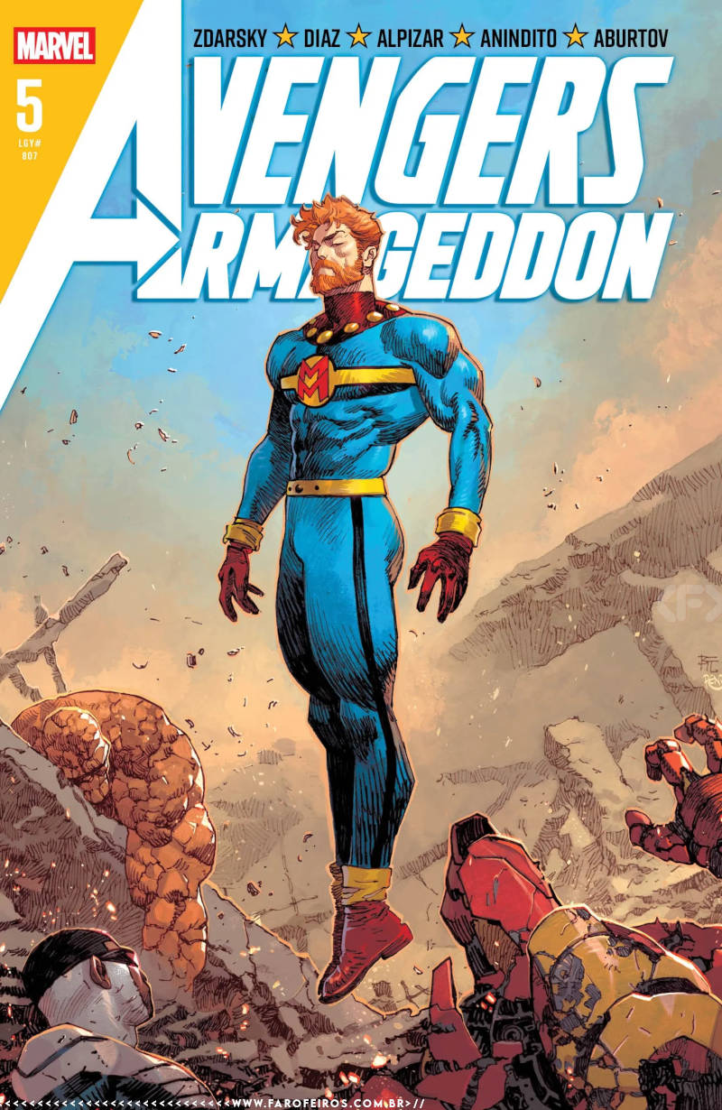 Capa Avengers Armageddon #5 - Miracleman flutuando em meio de heróis caídos